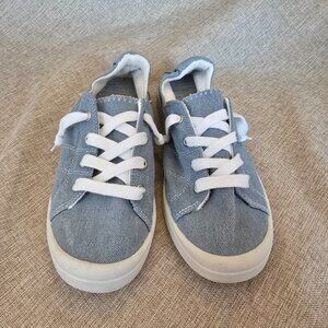 Women's Blue Cute and Comfy Canvas Slip-On Sneakers, Size 9